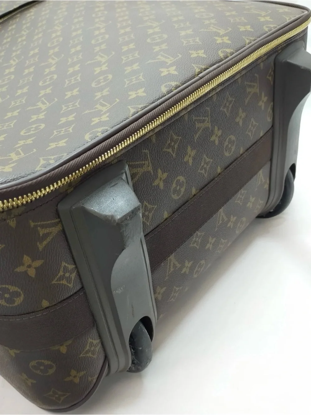 Louis Vuitton Pegasis 65 Suitcase
